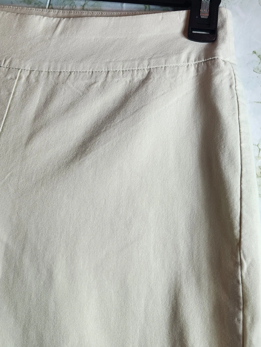 Chico's Pull-On Light Khaki Bermudas